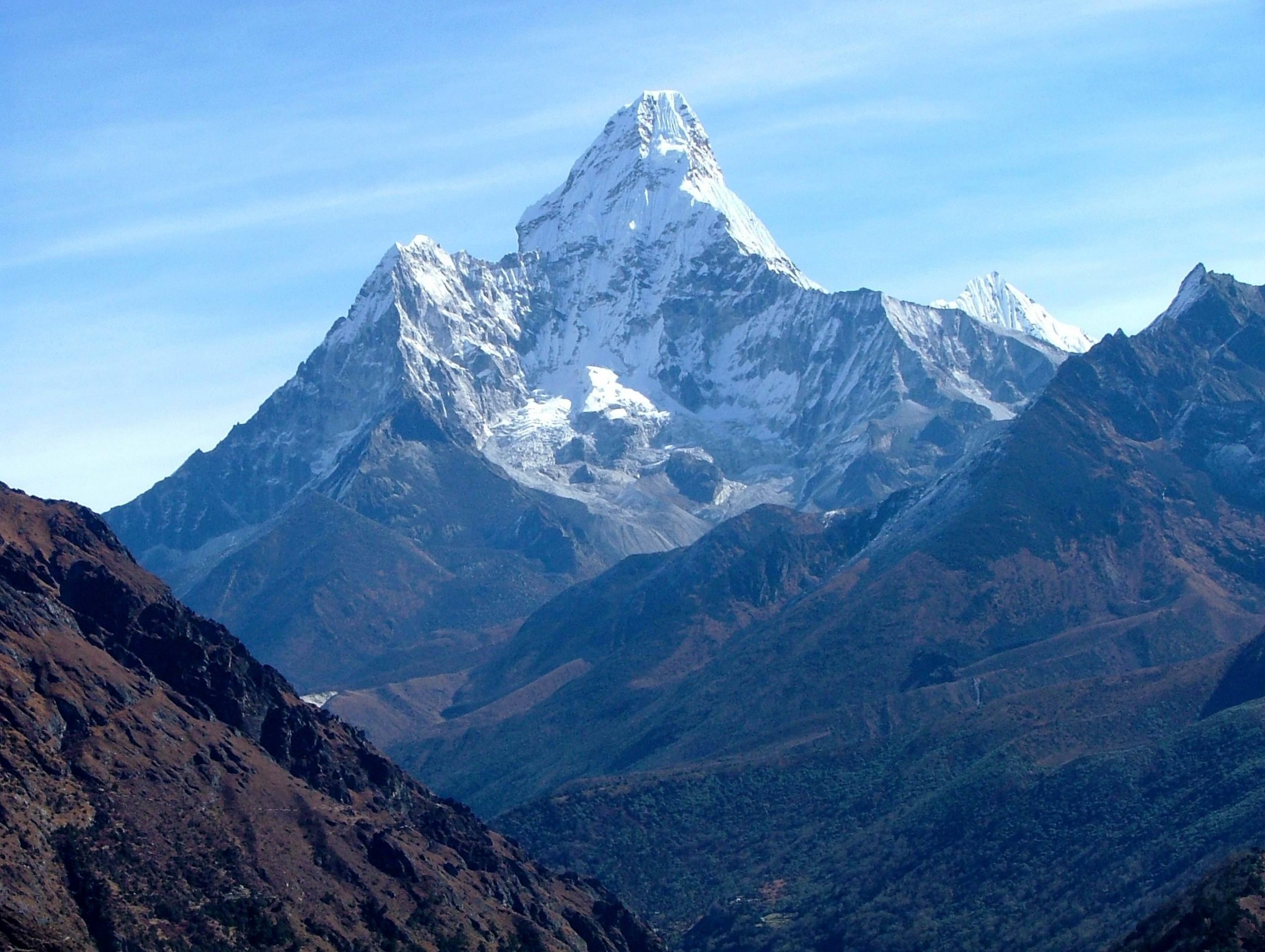 Mt. Ama Dablam (6,812 m.)